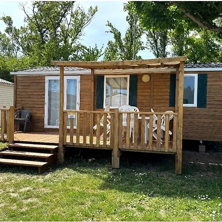 Mobil Confort 4 Places Campingplatz *